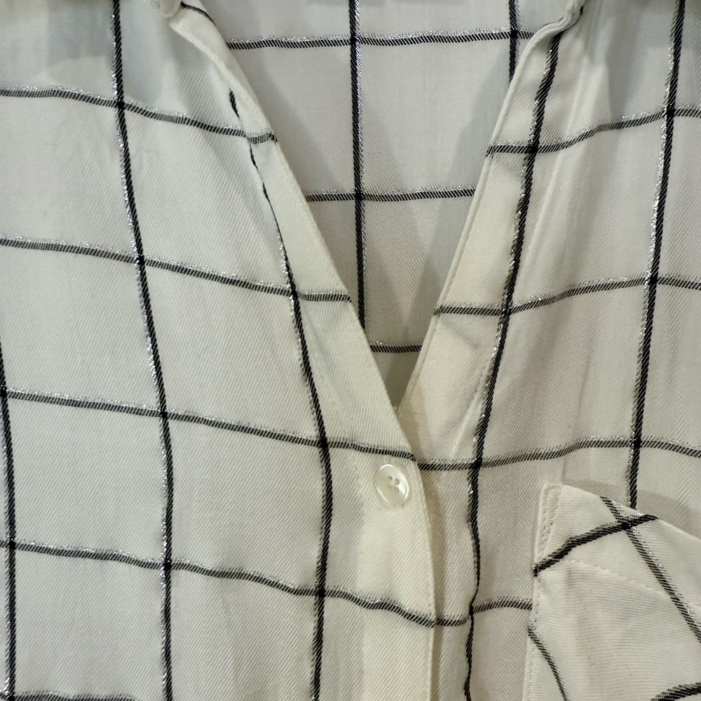 Chico’s Windowpane Plaid Blouse White Black Shimmer Button Front Top Size 1 US 8 - Picture 5 of 10